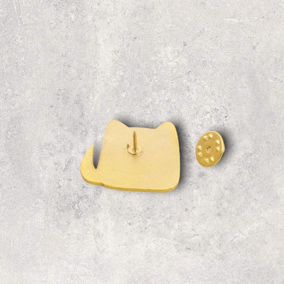 NEW Dog Mom Pet Enamel Pin Brooch - Picture 2 of 2